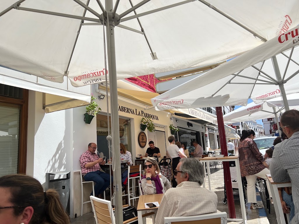 TABERNA LA PARROQUIA OSUNA — Ambiente