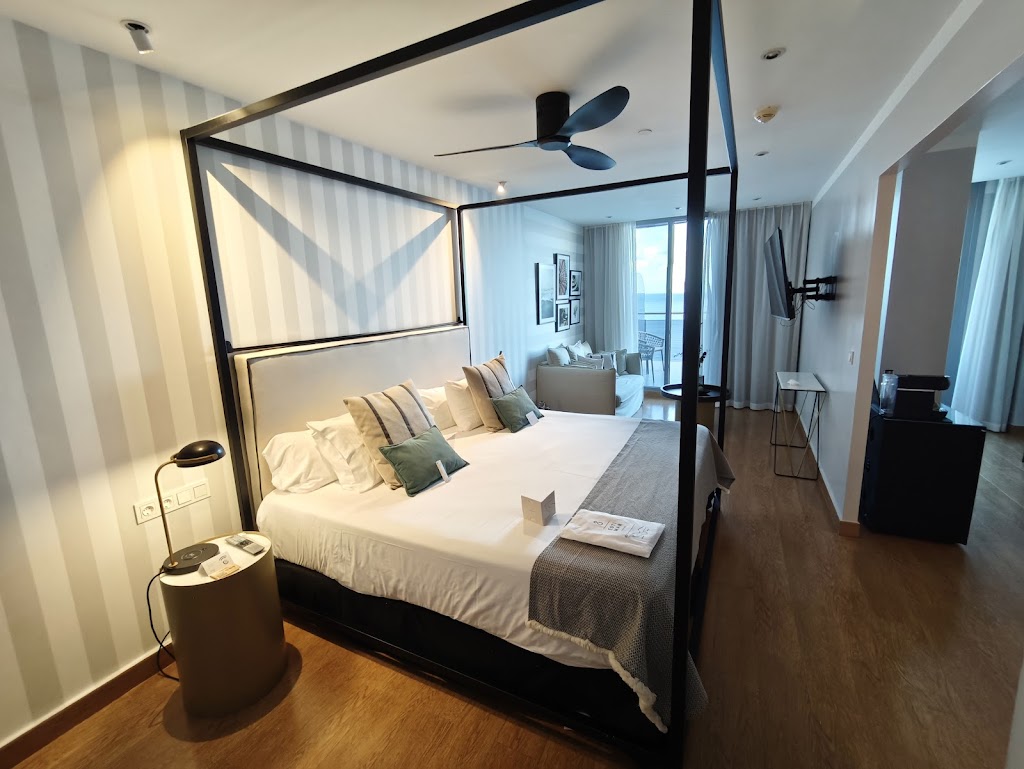 ESTIMATE Gran Hotel The one