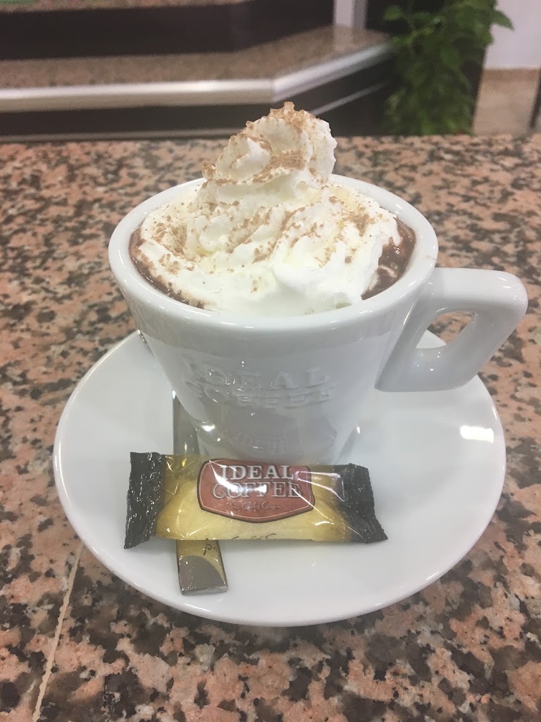 CARUCA BAR & COFFEE — Comida y bebida