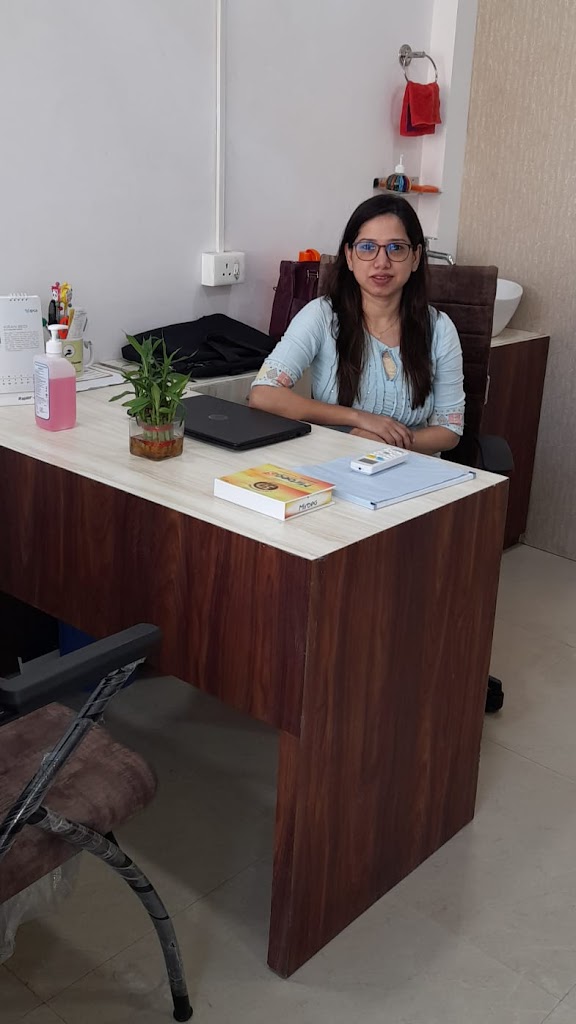 Dr Seemee Kapadia Top Ophthalmologist In Indore