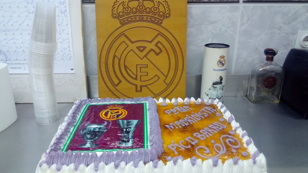 Pena Madridista Picobarro — Comida y bebida