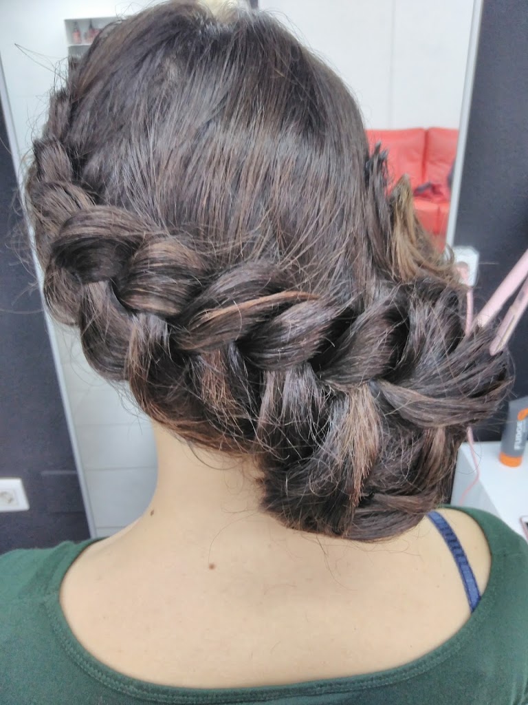 PALOMA ESTILISME — Peinado