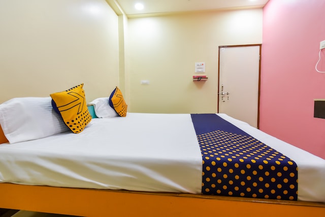 Spot On 66252 Hotel Bhojraj Lodge