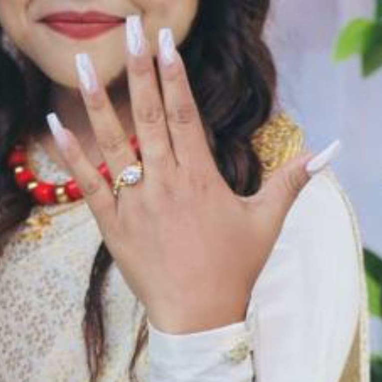 A La Mode Nail And Lashes Lounge