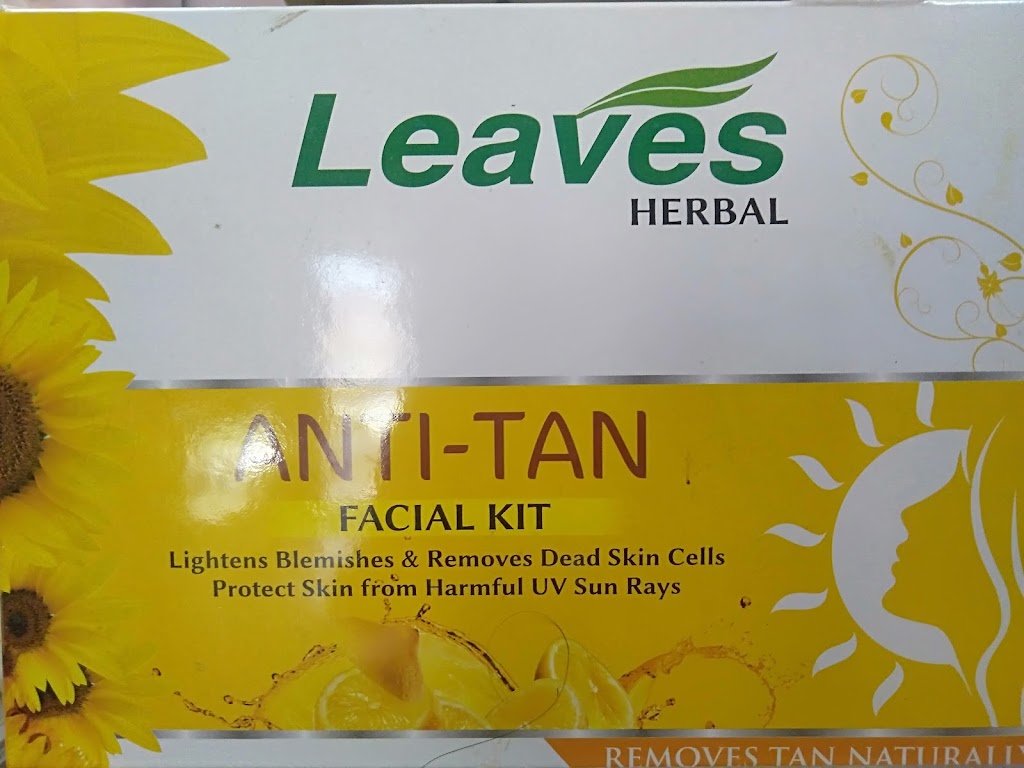 Aastha Beauty Saloon