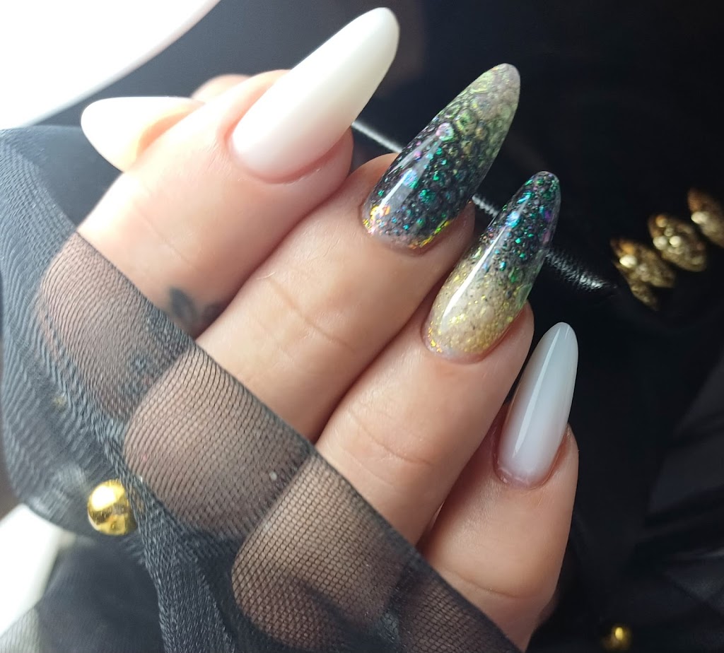 Nailsbyandrius Andreea