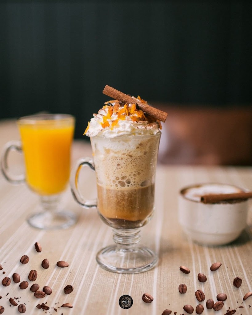 Dorkas's Coffee — Comida y bebida