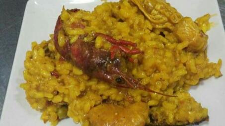 La Taberna De Pepe — Comida y bebida