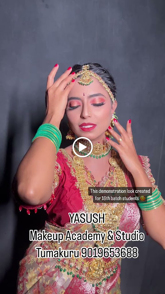 Yasush Make Up Academy Studio