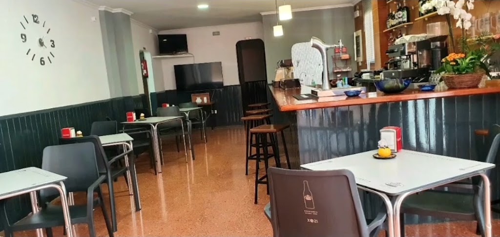 Bar Milagro — Ambiente