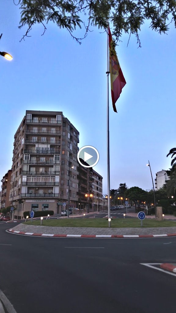 Aparcamiento publico de La Coronacion — Videos