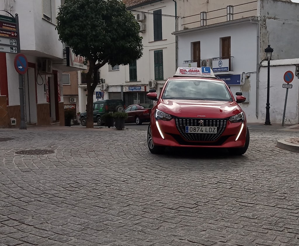 Auto Escuelas Jakara