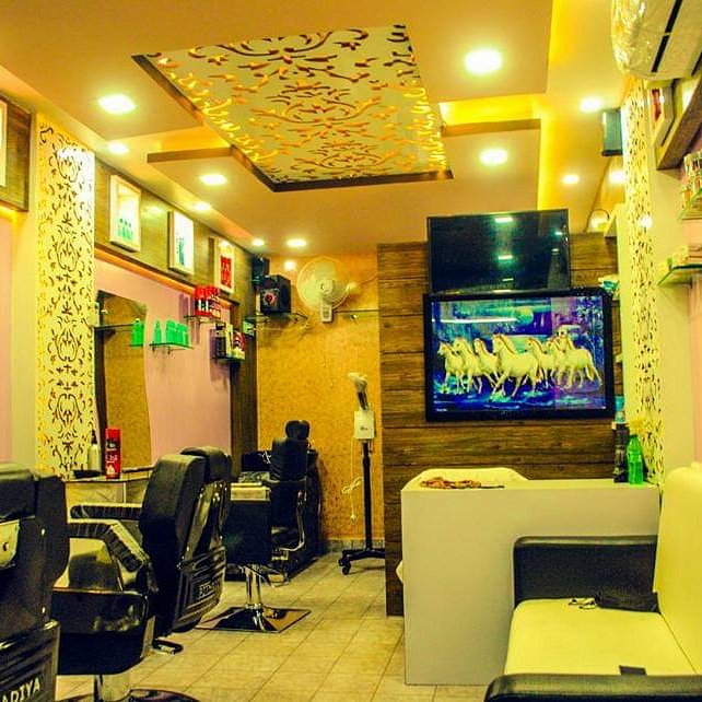 Glowshine Unisex Beauty Parlour