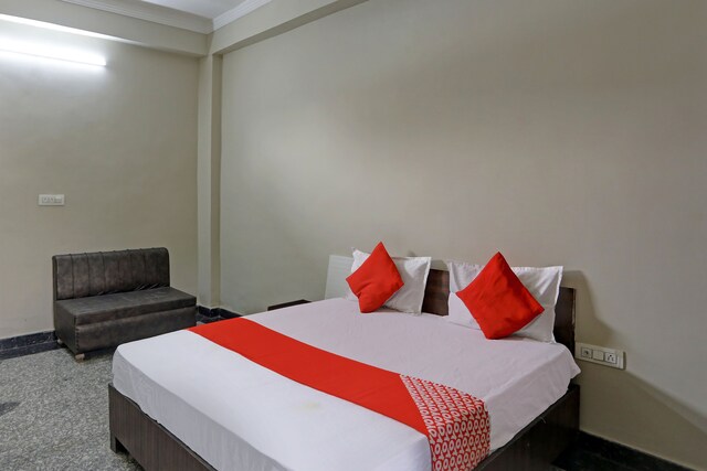 Oyo Flagship Akshay Palace Hotel