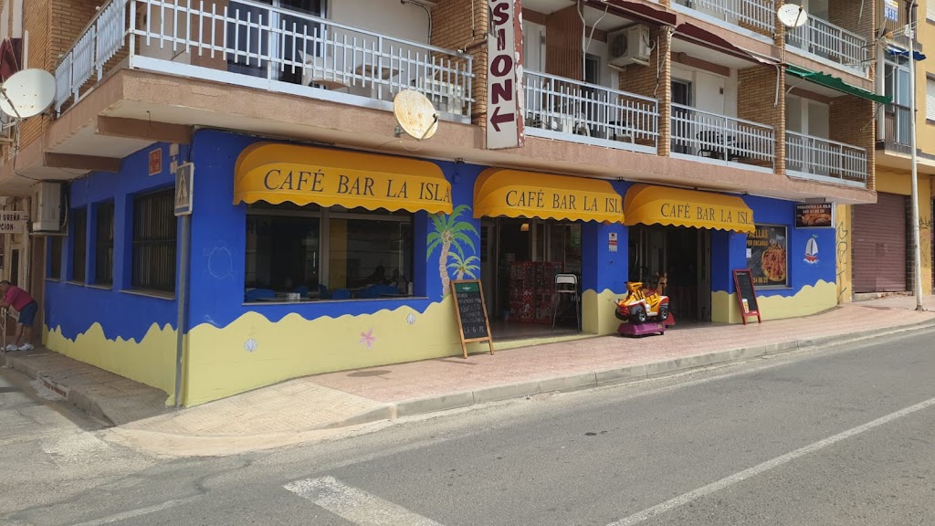 CAFETERIA-BAR "LA ISLA"