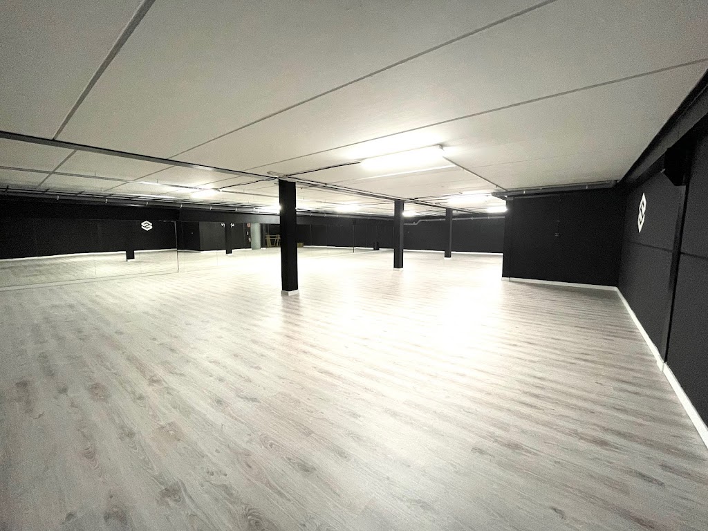SOCIETY DANCE STUDIO