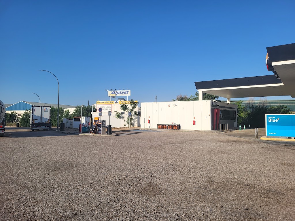 Aparcamiento Camiones Gasolinera