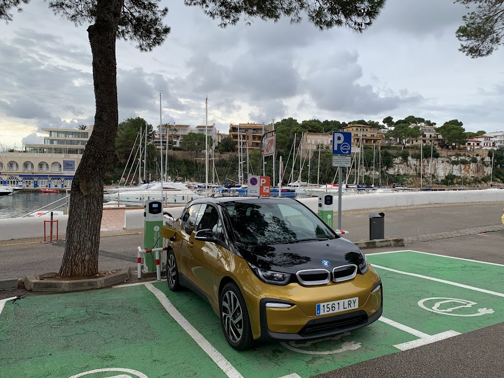 Estacion de carga de vehiculos electricos