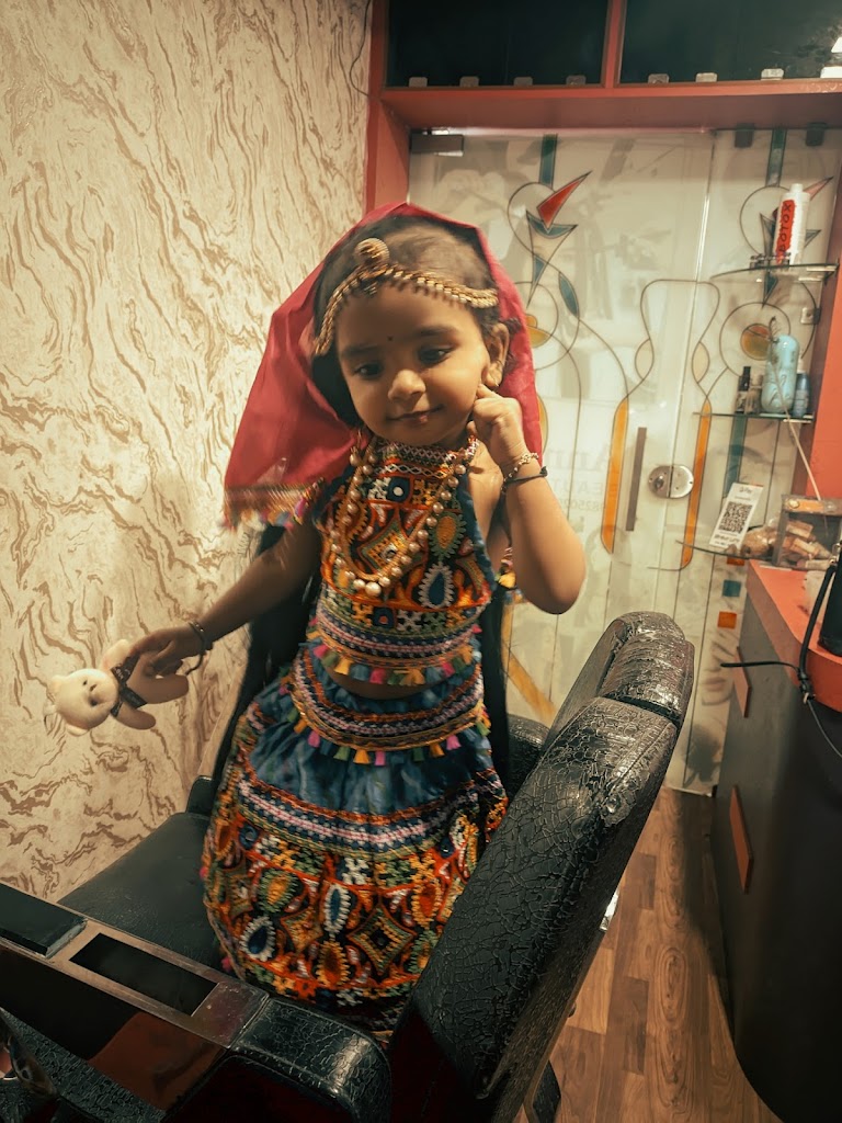 Anmol Beauty Parlour