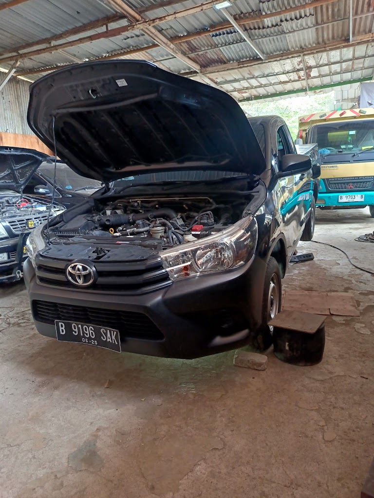 Bengkel Mobil AKS Motor