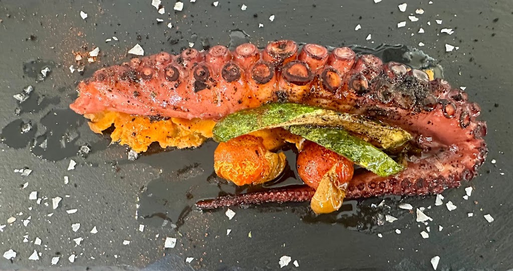 Bar Restaurante Miro — Comida y bebida