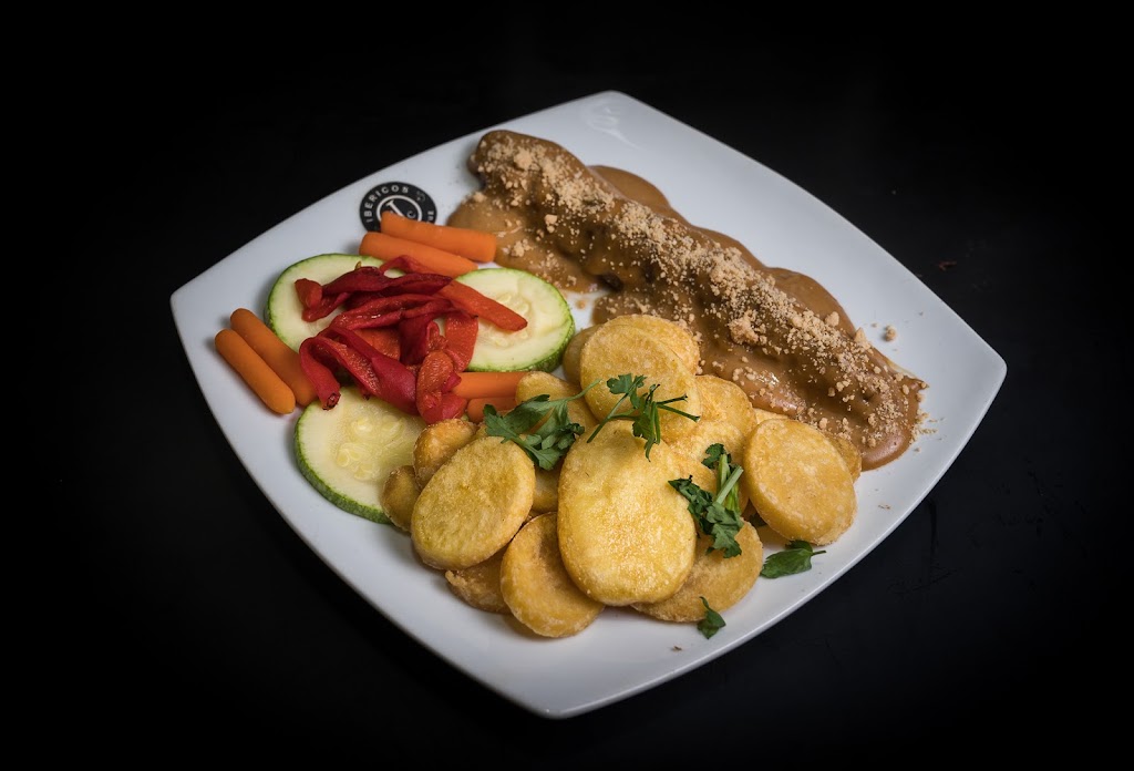 Restaurante Jamonal de Mogan — Comida y bebida