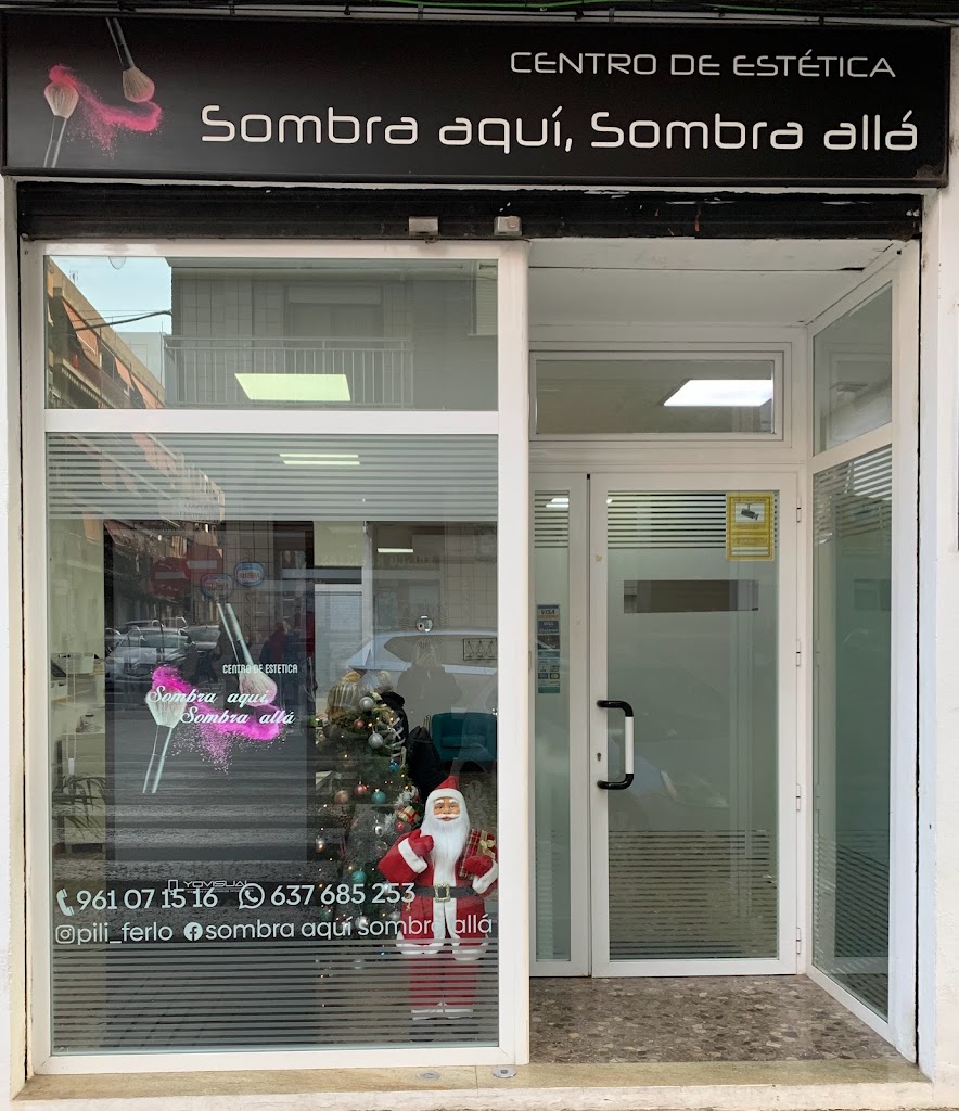 Sombra Aqui, Sombra Alla — Exterior