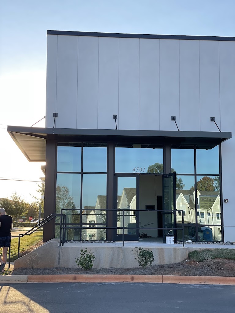  YogaSix Highland Creek