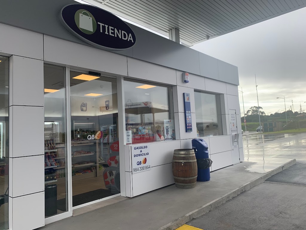 Q8 Gasolinera La Lloreda — Exterior