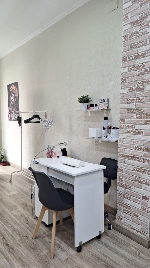 Tina Ruiz Peluqueria y Estetica