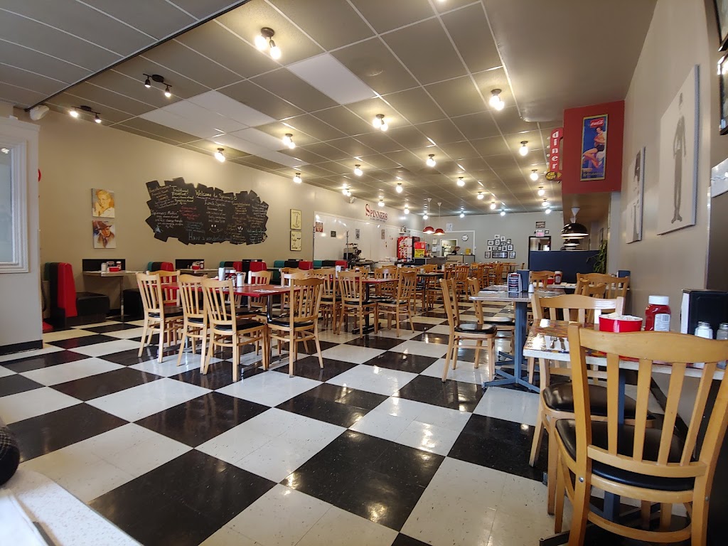 Spinners Diner in Cornwall