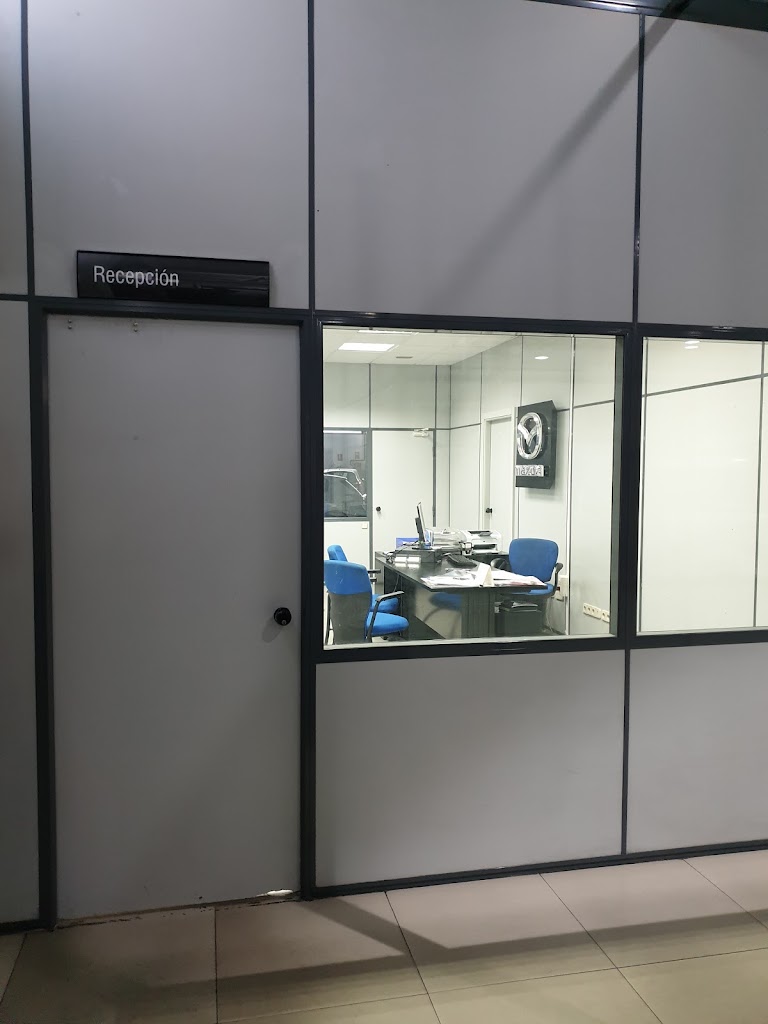 Ssangyong Servicio Oficial — Interior