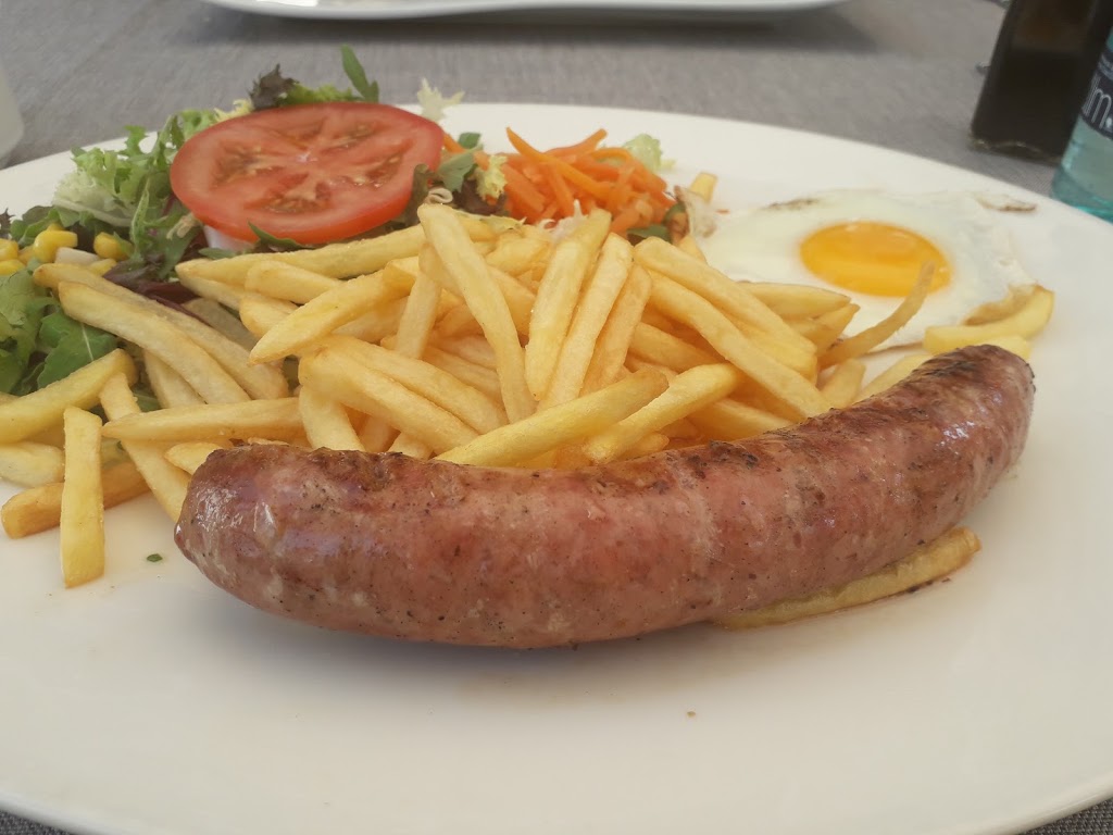 Bar ca la mari hola el cala mari sa trasladat amb restaurant can masonet cornella de terri caretera pujals nr 2 — Papas fritas