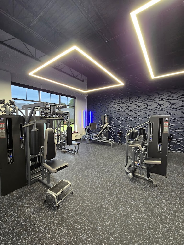  MaxStrength Fitness - Waukesha