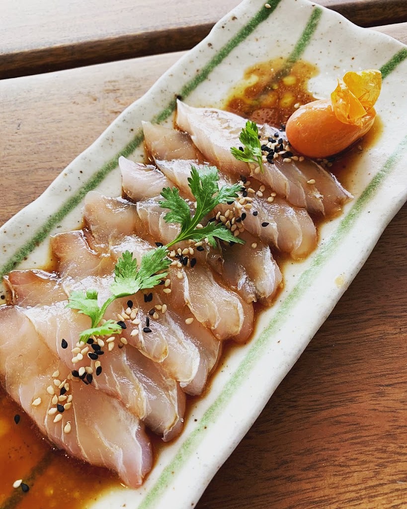 Izakaya La Navata — Comida y bebida