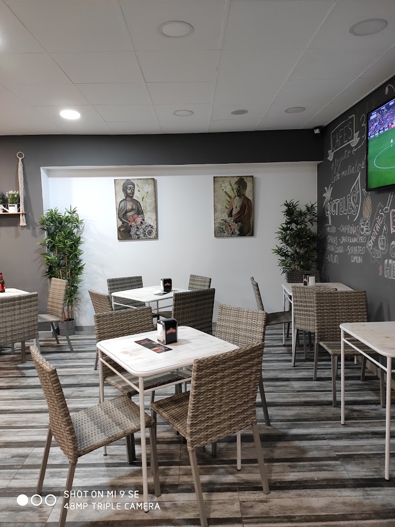 Shayka Cafe — Del propietario