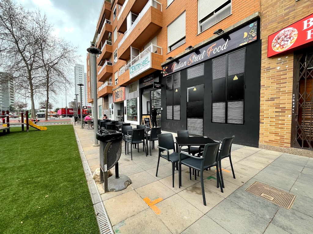 Panzerotti Cafe & Bar