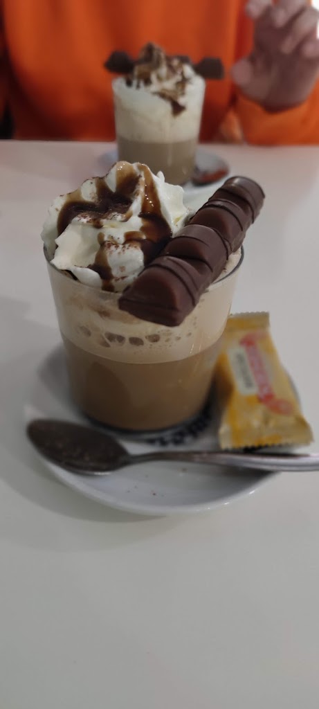 Exqsa Perfecta - Passeig — Comida y bebida