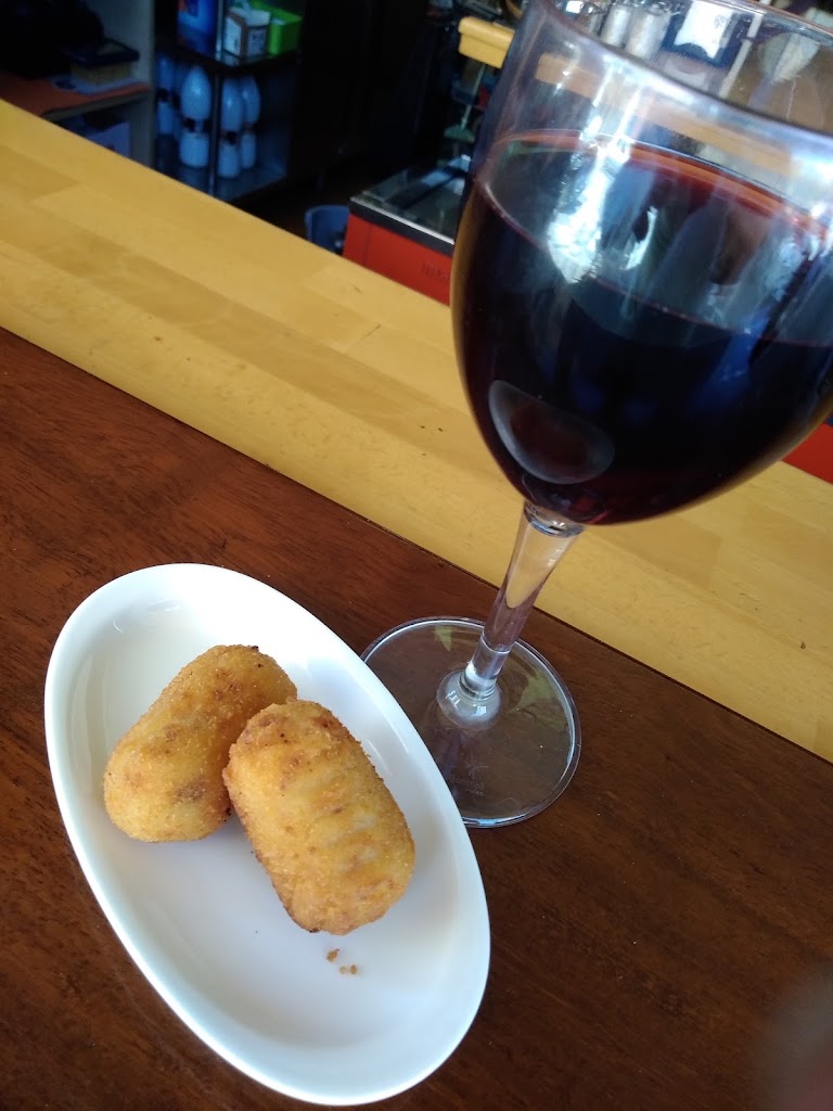 Bar El barri — Comida y bebida
