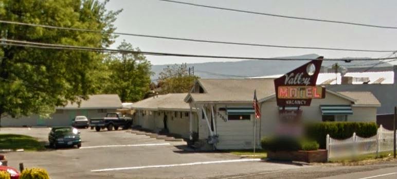 Valley Motel (NO PETS) NO RESERVATIONS - Motel in Medford , United States of America