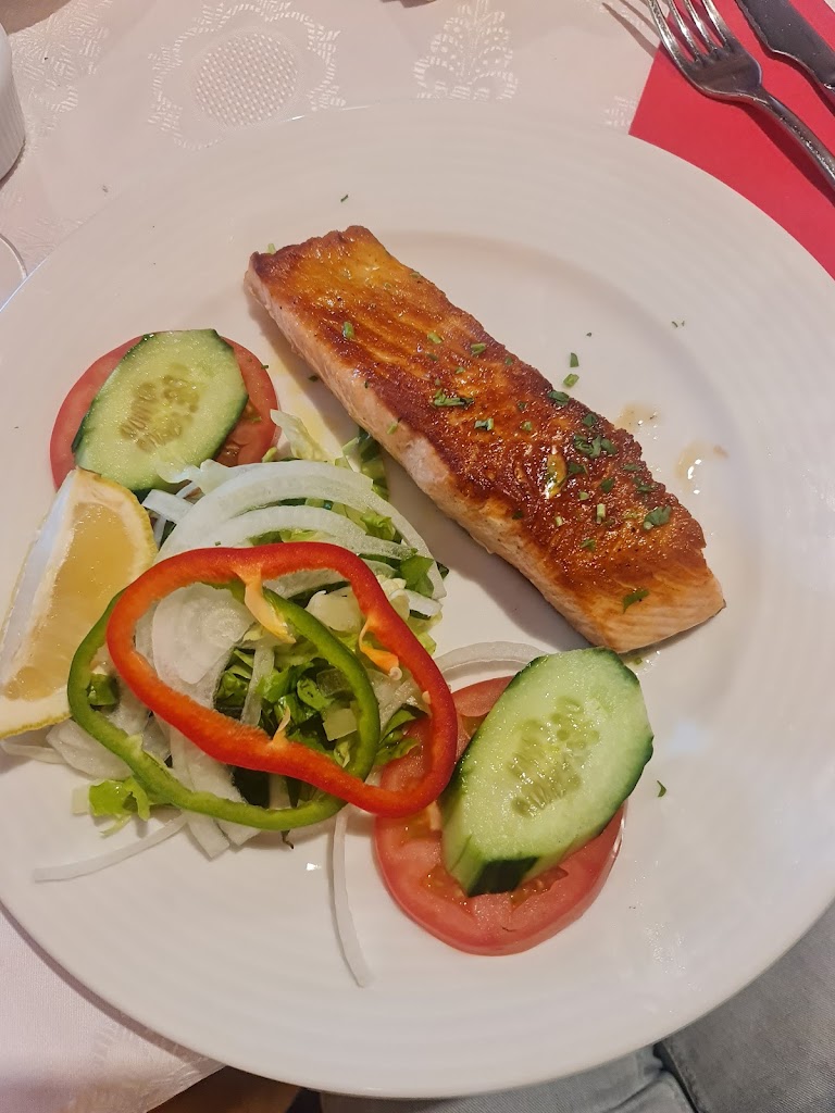 Restaurant Tibor — Comida y bebida