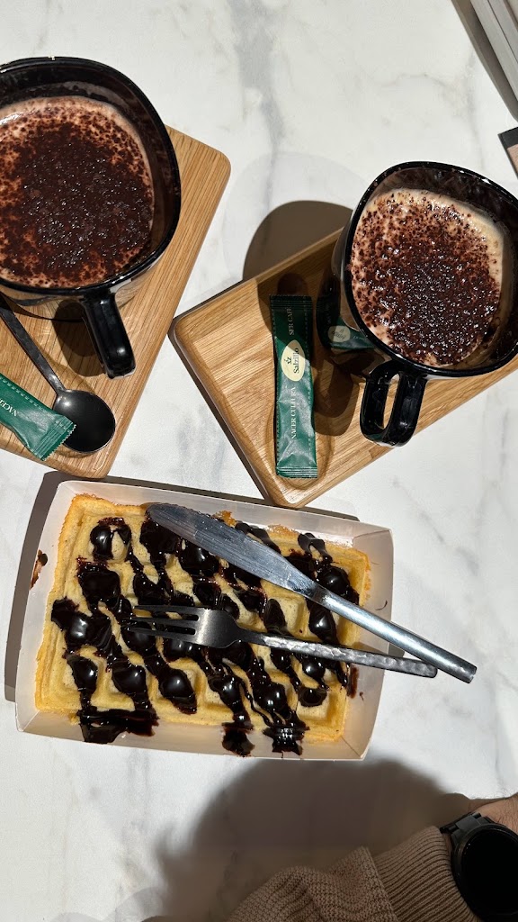 Lokal3 — Cafe