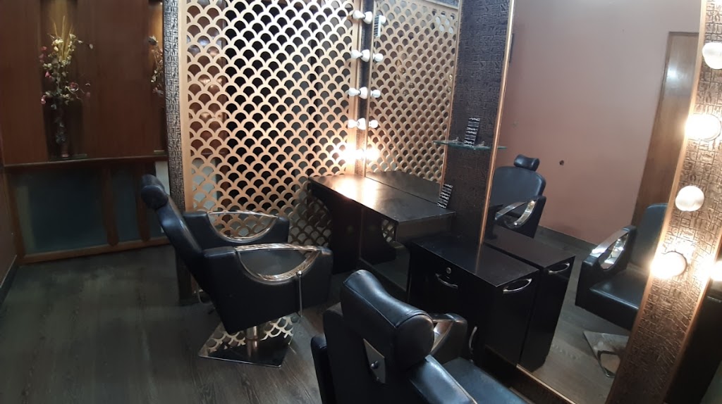 Roops Beauty Parlour