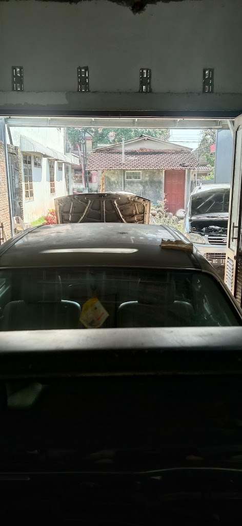 Bengkel mobil FLG garage