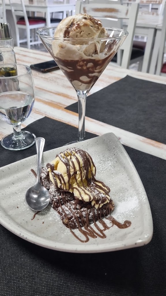 Restaurante La Marieta — Comida y bebida