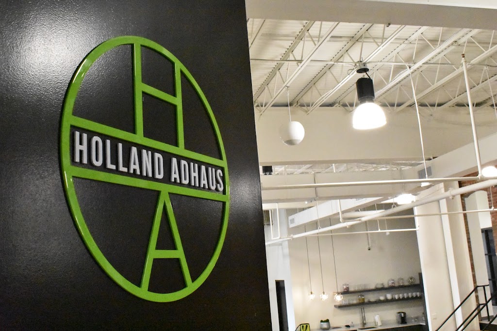 Holland Adhaus