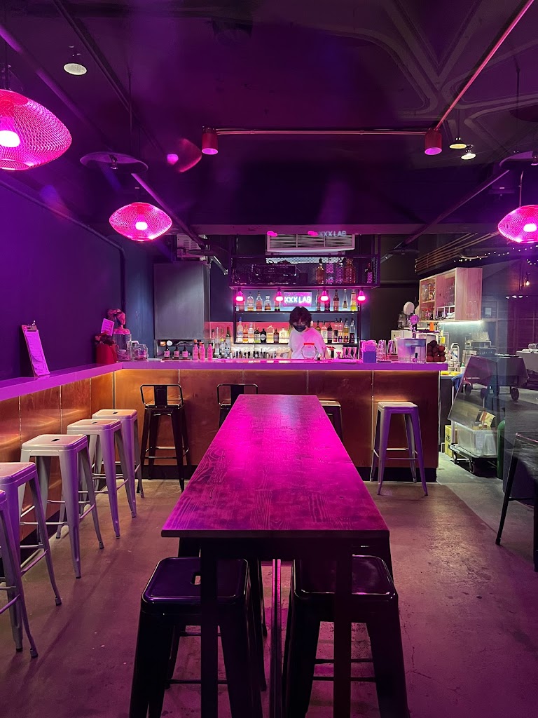 XXXLab 解憂吧 Cocktail Bar 的照片