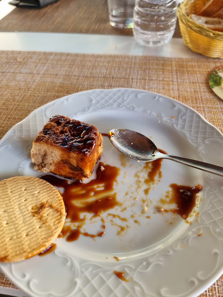 Cafeteria Restaurant El Veral — Comida y bebida