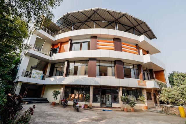 Oyo 68218 Ranwara Resort