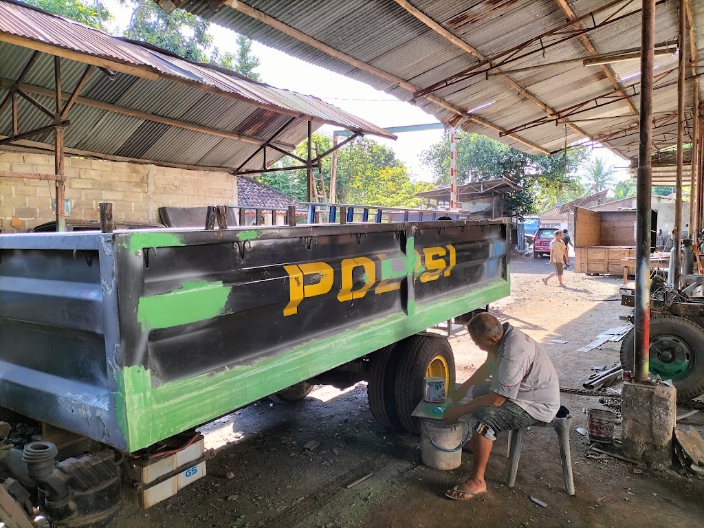 Karoseri Repair Mobil